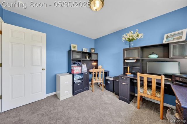 18364 Beechwood Street, Roseville, MI 48066