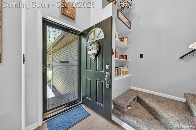 18364 Beechwood Street, Roseville, MI 48066