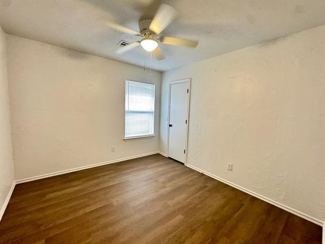 223 W 6th Street, Edmond, OK 73003