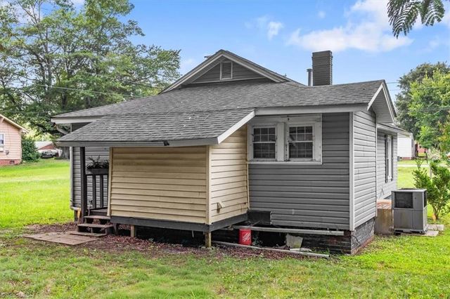 300 Druid Street, High Point, NC 27265