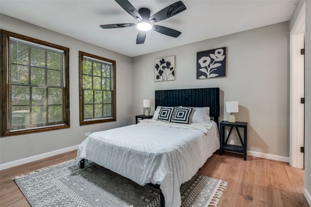 109 S Central Avenue, Waxahachie, TX 75165