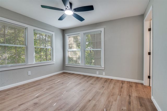 109 S Central Avenue, Waxahachie, TX 75165