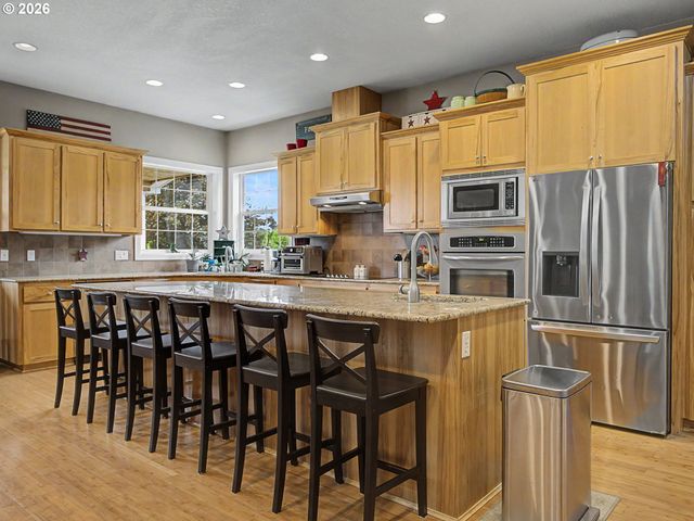 18020 Se RICHEY Rd, Gresham, OR 97080