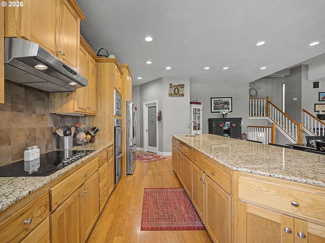 18020 Se RICHEY Rd, Gresham, OR 97080