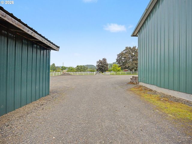 18020 Se RICHEY Rd, Gresham, OR 97080