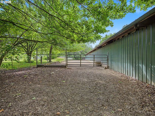18020 Se RICHEY Rd, Gresham, OR 97080