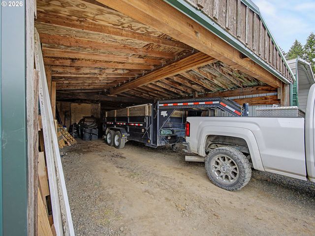 18020 Se RICHEY Rd, Gresham, OR 97080