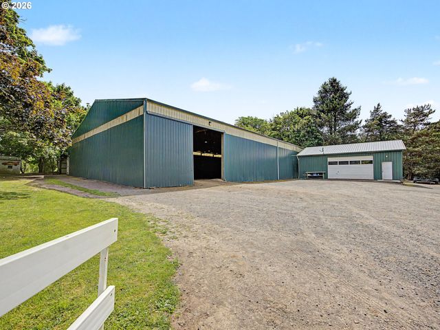 18020 Se RICHEY Rd, Gresham, OR 97080