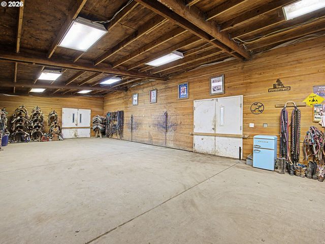 18020 Se RICHEY Rd, Gresham, OR 97080