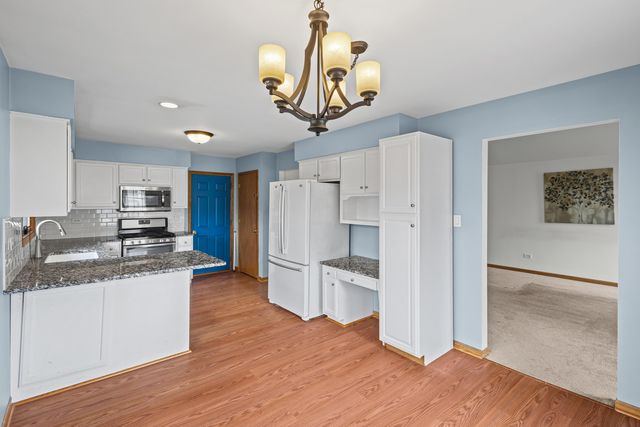 509 Mooney Drive, Joliet, IL 60435