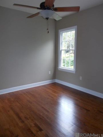 6984 Government St, Baton Rouge, LA 70806