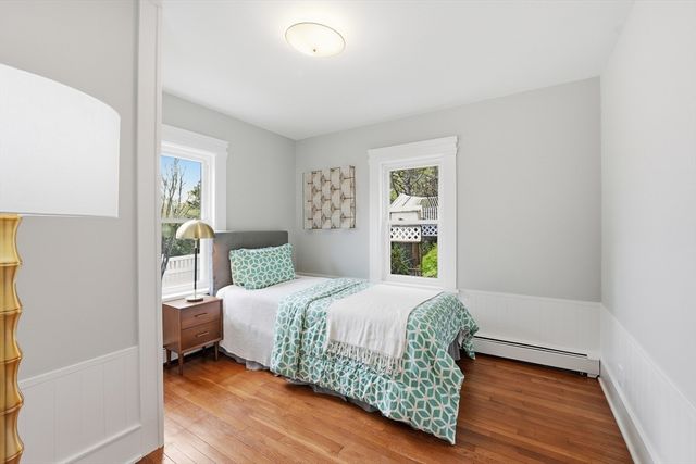 18 Maple St, Auburn, MA 01501