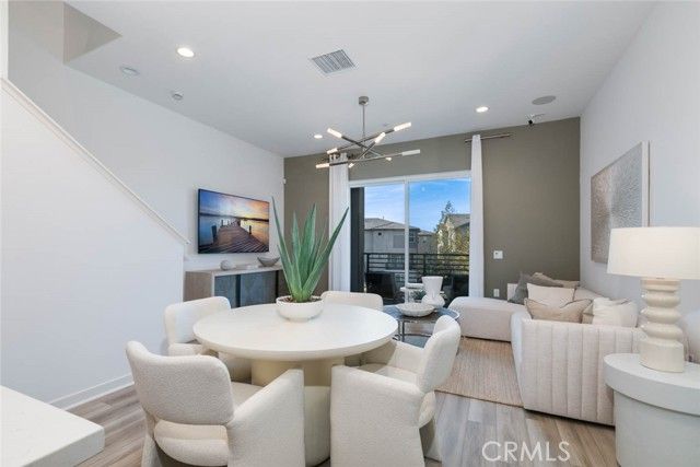 1077 Cadence, Irvine, CA 92618