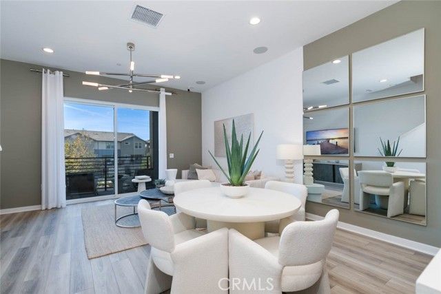 1077 Cadence, Irvine, CA 92618