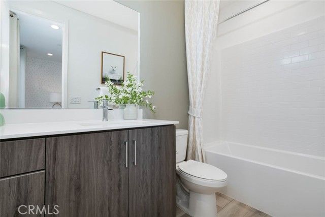 1077 Cadence, Irvine, CA 92618