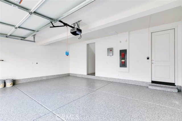 1077 Cadence, Irvine, CA 92618