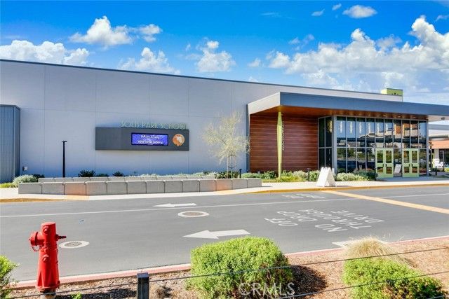 1077 Cadence, Irvine, CA 92618