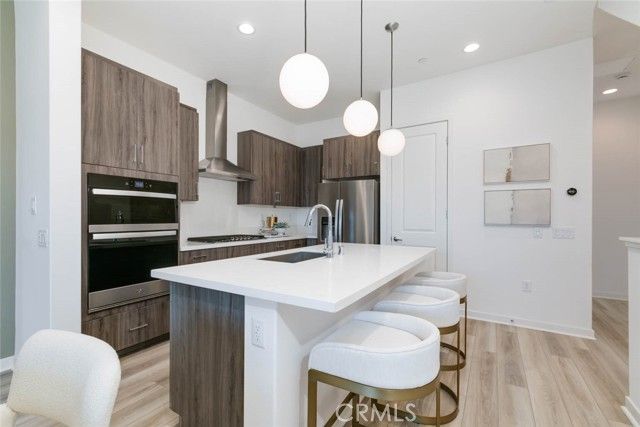 1077 Cadence, Irvine, CA 92618