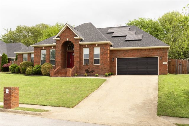 4033 Savannah Lane, Springdale, AR 72762