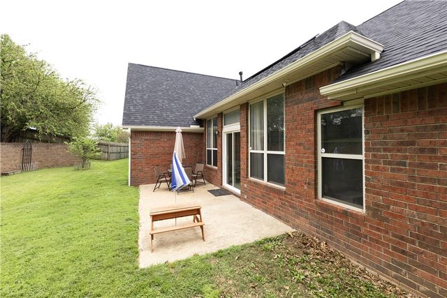 4033 Savannah Lane, Springdale, AR 72762
