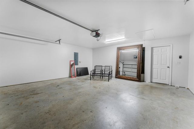 7931 Bridgegate Avenue, Springdale, AR 72762