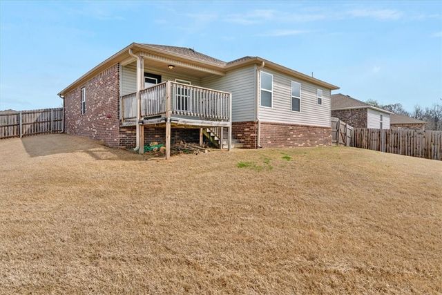 7931 Bridgegate Avenue, Springdale, AR 72762