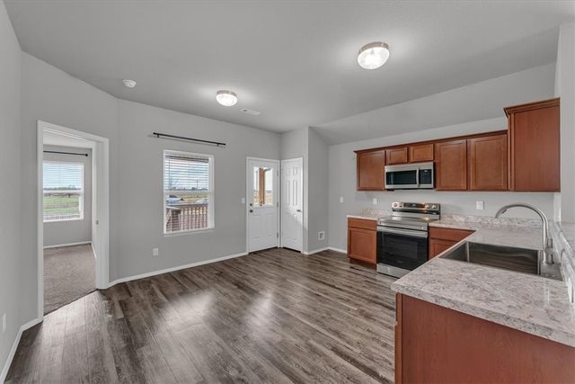 7931 Bridgegate Avenue, Springdale, AR 72762