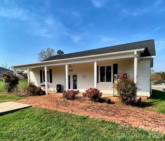 118 Eagle Drive, New London, NC 28127