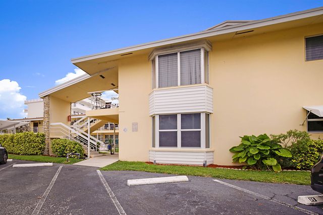 1110 N Riverside Drive 12, Pompano Beach, FL 33062