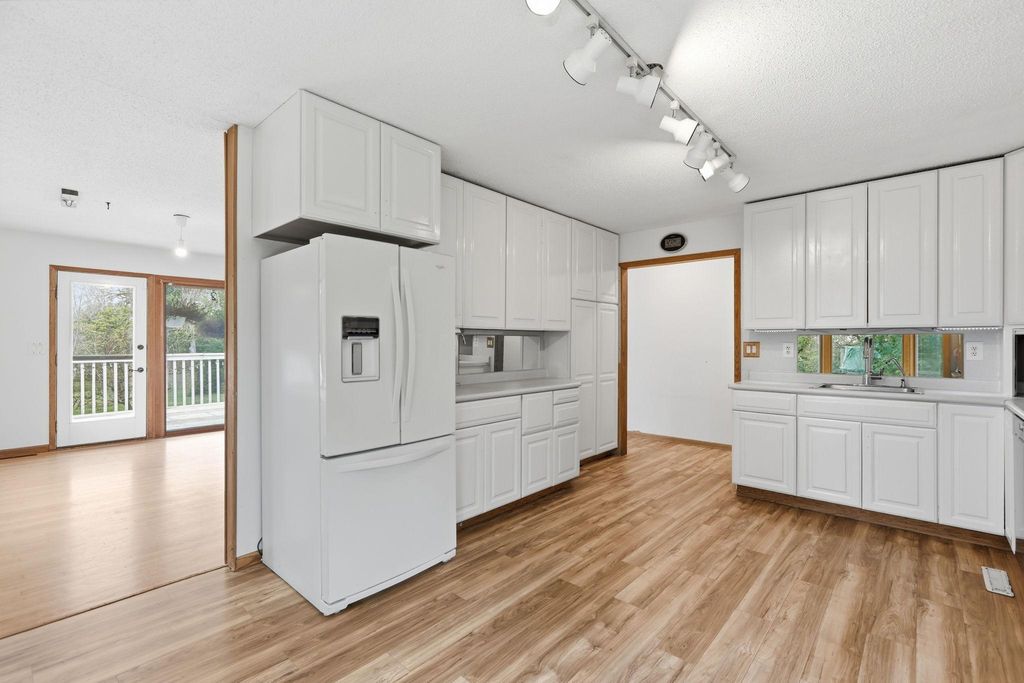 20046 Hillside Drive, Corcoran, MN 55374 — photo 4
