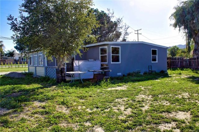 26917 Yale St, Hemet, CA 92544