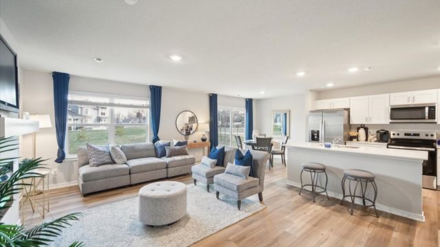 9427 Lovegrass Drive SW, Cedar Rapids, IA 52404