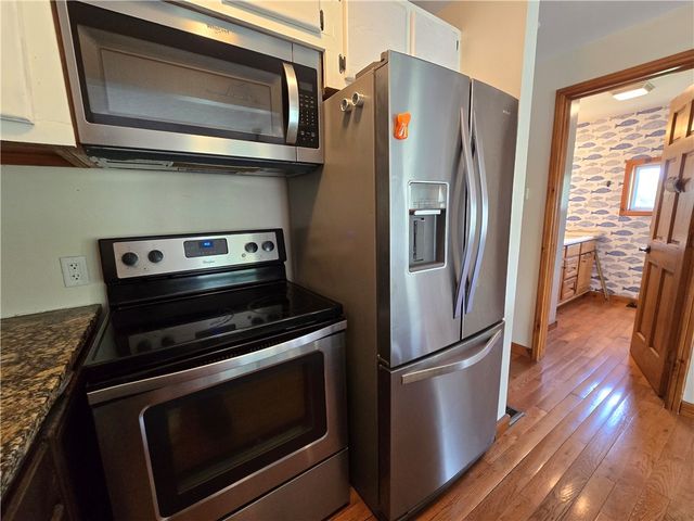 728 State Route 96, Phelps, NY 14532