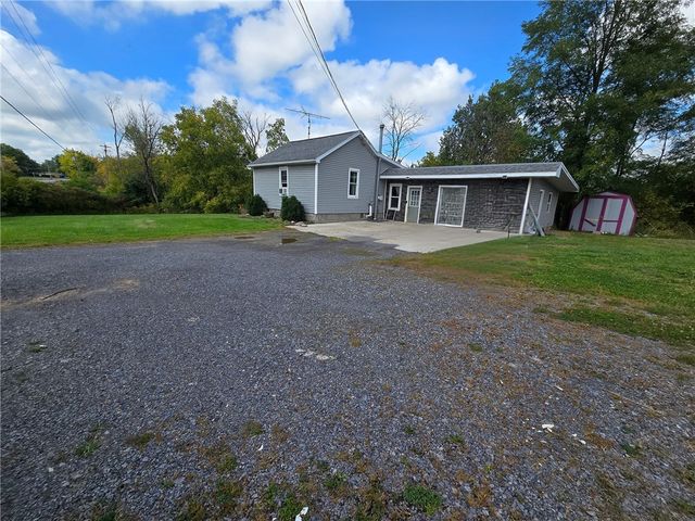 728 State Route 96, Phelps, NY 14532