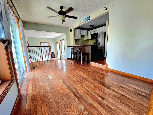 728 State Route 96, Phelps, NY 14532