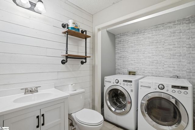 765 Jonas Circle, Chesnee, SC 29323