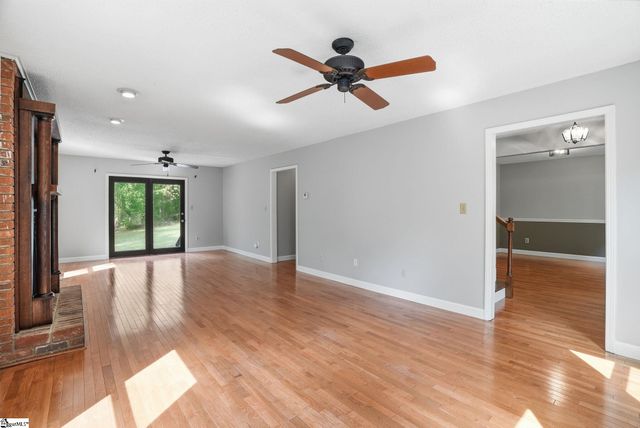 765 Jonas Circle, Chesnee, SC 29323