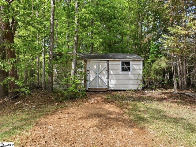 765 Jonas Circle, Chesnee, SC 29323