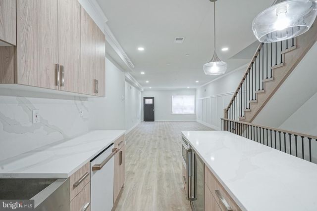 1143 TASKER ST, Philadelphia, PA 19148