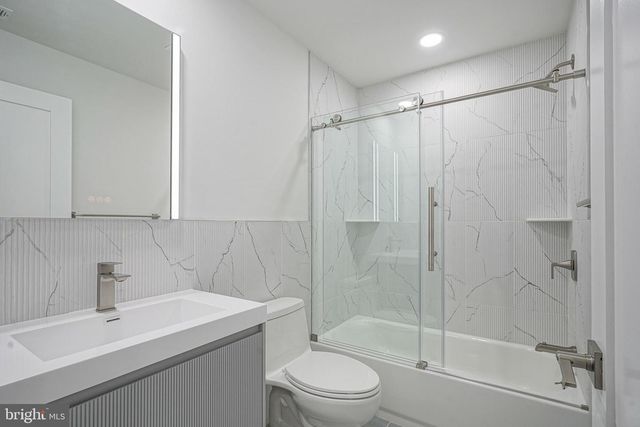 1143 TASKER ST, Philadelphia, PA 19148