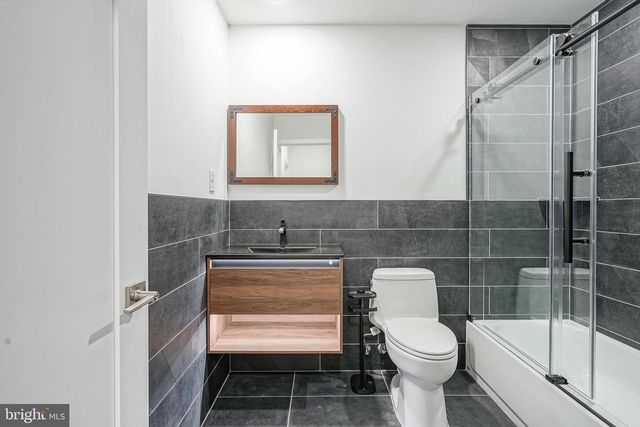 1143 TASKER ST, Philadelphia, PA 19148