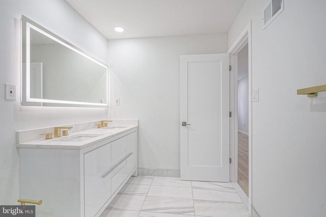 1143 TASKER ST, Philadelphia, PA 19148