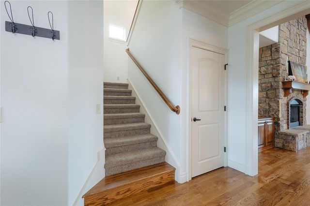 1900 SW Hayfield Avenue, Bentonville, AR 72713