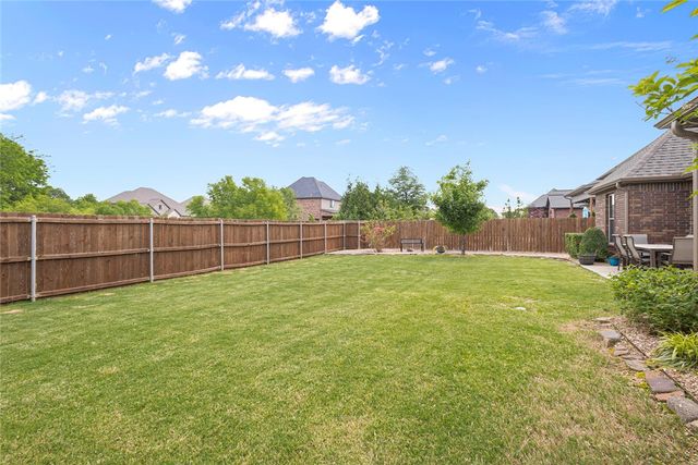 1900 SW Hayfield Avenue, Bentonville, AR 72713