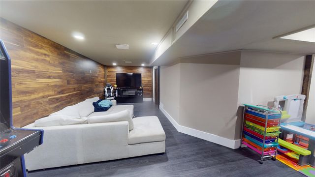 914 NW 22nd Street, Ankeny, IA 50023