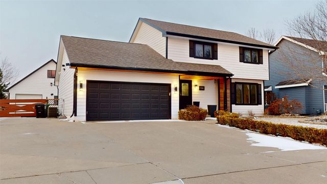 914 NW 22nd Street, Ankeny, IA 50023