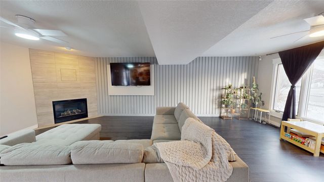 914 NW 22nd Street, Ankeny, IA 50023