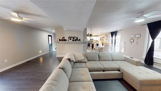 914 NW 22nd Street, Ankeny, IA 50023