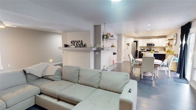 914 NW 22nd Street, Ankeny, IA 50023