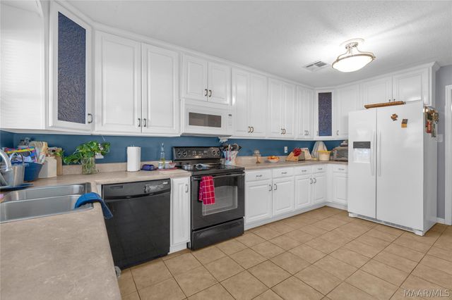 1527 PINERIDGE Court, Montgomery, AL 36109